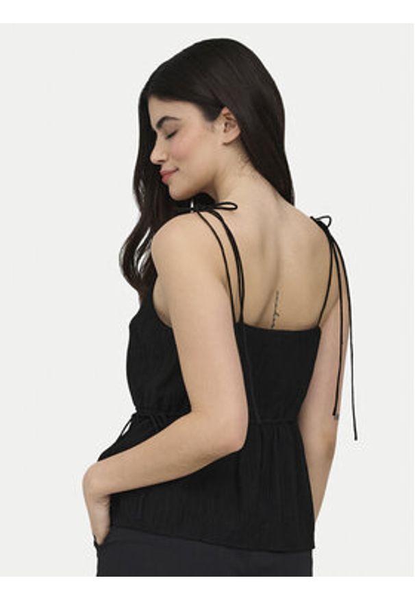 only - ONLY Top Nele 15370325 Czarny Regular Fit. Kolor: czarny. Materiał: wiskoza