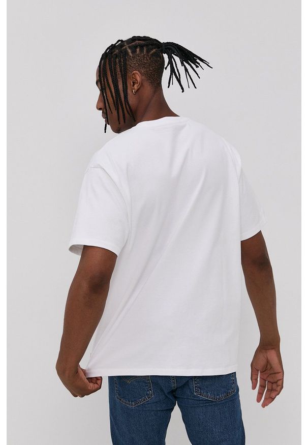 Levi's® - Levi's - T-shirt. Okazja: na co dzień, na spotkanie biznesowe. Kolor: biały. Wzór: nadruk. Styl: biznesowy, casual