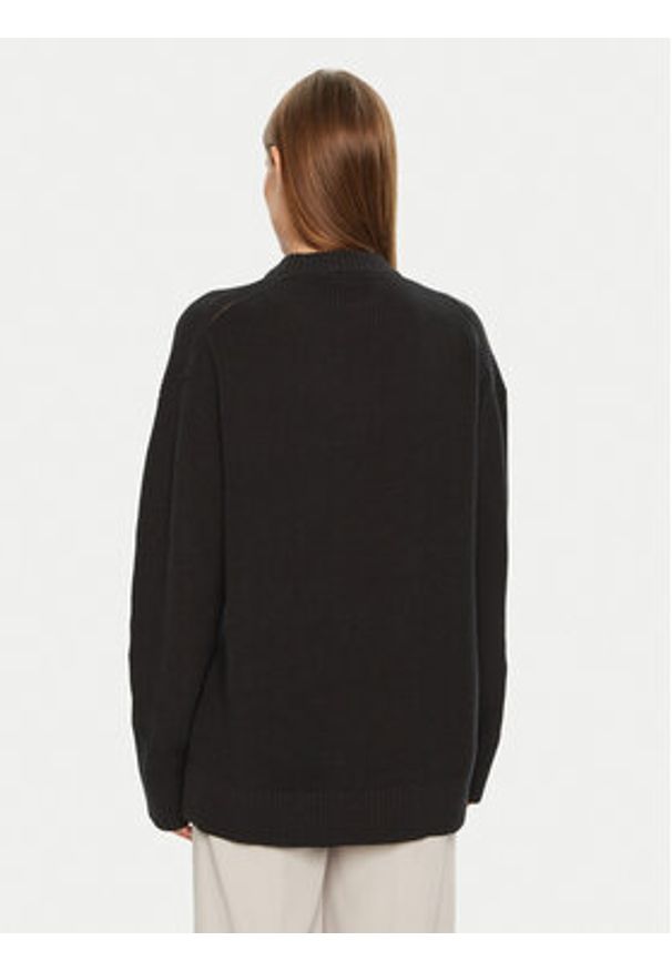 Calvin Klein Jeans Sweter Intrasia J20J224799 Czarny Relaxed Fit. Kolor: czarny. Materiał: bawełna