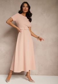 Renee - Różowa Sukienka o Rozkloszowanym Kroju z Ozdobnym Paskiem Desiliena. Okazja: na co dzień. Kolor: różowy. Materiał: denim. Typ sukienki: rozkloszowane. Styl: klasyczny, elegancki, casual #5