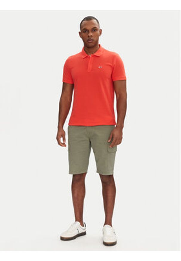Tommy Jeans Polo DM0DM20676 Czerwony Slim Fit. Typ kołnierza: polo. Kolor: czerwony. Materiał: bawełna