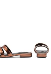 Nine West Klapki 123AL1207-1 Brązowy. Kolor: brązowy. Materiał: syntetyk