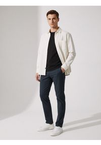 Sinsay - Spodnie chino slim - niebieski. Kolor: niebieski