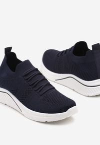 Born2be - Granatowe Buty Sportowe Sneakersy z Siateczki na Ozdobnej Podeszwie Ivelloti. Okazja: na co dzień. Kolor: niebieski. Materiał: jeans. Szerokość cholewki: normalna