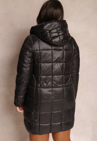 Renee - Czarna Kurtka Pikowana Długa z Kontrastowymi Lampasami Physa. Okazja: na co dzień. Kolor: czarny. Długość: długie. Styl: casual, elegancki #4