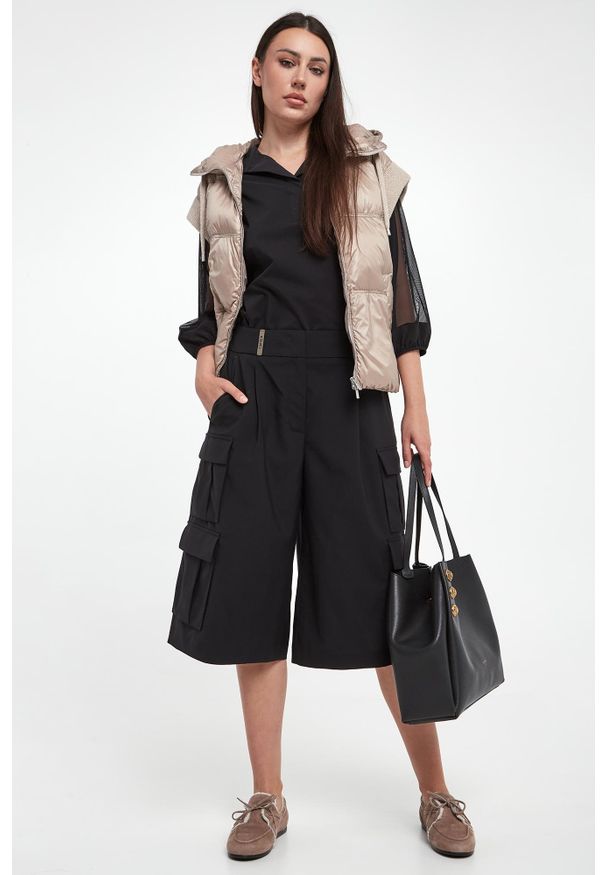 Bermudy damskie wełniane PESERICO. Materiał: wełna