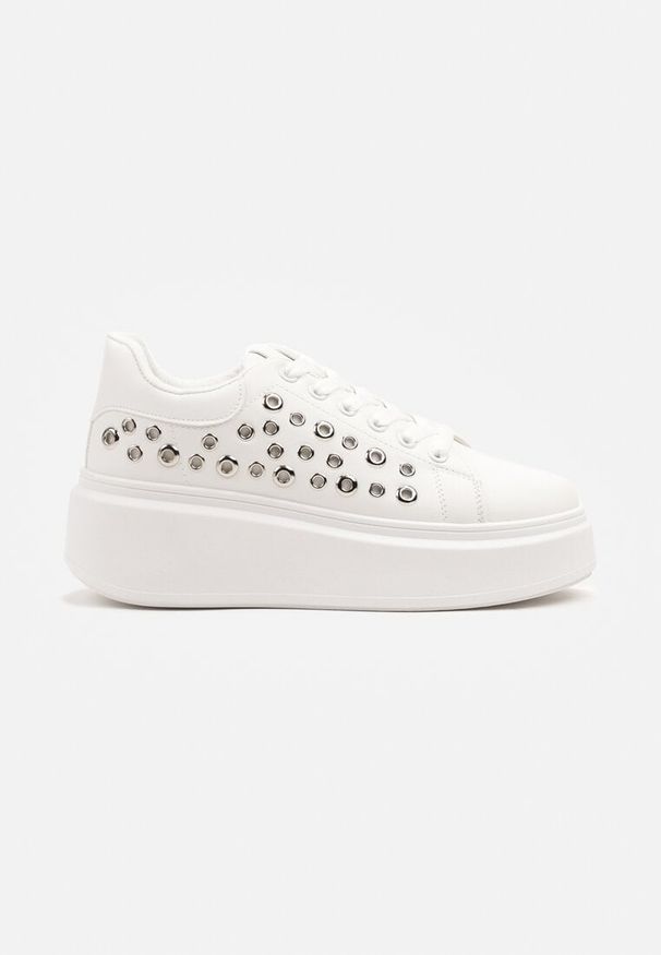 Renee - Białe Sneakersy na Niskiej Platformie z Aplikacjami przy Cholewce Maristia. Okazja: na co dzień. Nosek buta: okrągły. Kolor: biały. Szerokość cholewki: normalna. Wzór: aplikacja. Sezon: lato, wiosna. Obcas: na platformie