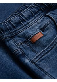 Ombre Clothing - Męskie szorty z gumką w pasie i efektem sprania – niebieskie V2 - Rozmiar: L. Okazja: na co dzień. Kolor: niebieski. Materiał: skóra, denim, materiał, bawełna, elastan. Sezon: lato. Styl: casual, elegancki #8