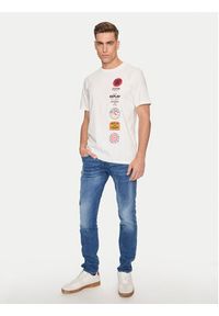 Replay T-Shirt M6875 .000.2660 Biały Regular Fit. Kolor: biały. Materiał: bawełna