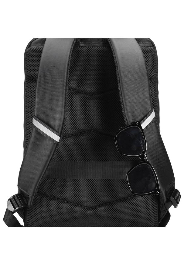 MODECOM - Plecak Modecom Active 15''. Materiał: poliester, materiał