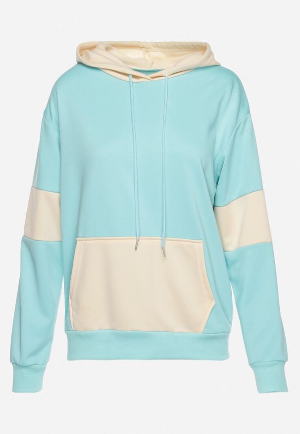 Born2be - Jasnoniebieska Bluza Oversize z Kapturem i Kontrastowymi Wstawkami Jevina. Okazja: na co dzień. Typ kołnierza: kaptur. Kolor: niebieski. Materiał: jeans. Długość rękawa: długi rękaw. Długość: długie. Wzór: aplikacja. Styl: elegancki, casual