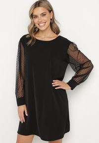 Born2be - Czarna Trapezowa Sukienka z Transparentnymi Rękawami i Wycięciem na Plecach Sannara. Okazja: na co dzień. Kolor: czarny. Materiał: jeans. Typ sukienki: trapezowe. Styl: klasyczny, casual, elegancki #7