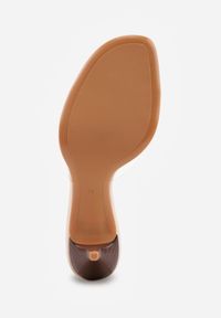 Born2be - Beżowe Klapki z Transparentną Cholewką na Niskiej Szpilce Yalindra. Okazja: na co dzień. Kolor: beżowy. Materiał: jeans. Sezon: lato. Styl: casual, elegancki #9