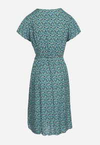 Born2be - Niebieska Sukienka z Wiskozy z Kopertowym Dekoltem i Gumką w Talii Moanalise. Kolor: niebieski. Materiał: wiskoza. Sezon: lato. Typ sukienki: kopertowe #5