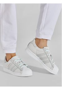 Adidas - adidas Buty Superstar W GX2010 Biały. Kolor: biały. Materiał: skóra #10
