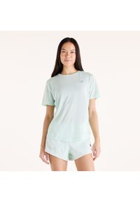 Koszulka damska New Balance WT41253AB8 – miętowa. Kolor: miętowy. Materiał: poliester. Długość rękawa: krótki rękaw. Długość: krótkie. Sport: fitness #1