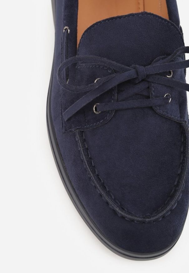 Born2be - Niebieskie Mokasyny Ozdobione Wiązaniem Fyrelerris. Okazja: na co dzień. Kolor: niebieski. Materiał: jeans. Wzór: aplikacja. Styl: casual, klasyczny