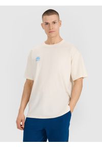 4f - 4F T-shirt oversize z nadrukiem męski - biały S. Okazja: na co dzień. Kolor: biały. Materiał: bawełna, tkanina, jersey. Długość rękawa: krótki rękaw. Długość: krótkie. Wzór: nadruk. Styl: klasyczny, sportowy, casual