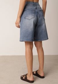 Born2be - Niebieskie Bawełniane Szorty Jeansowe Bermudy z Wysokim Stanem Avariel. Okazja: na co dzień, na randkę. Stan: podwyższony. Kolekcja: plus size. Kolor: niebieski. Materiał: jeans, bawełna. Styl: casual, klasyczny, elegancki #6