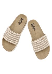 Beżowe Klapki Lee Cooper Modne Obuwie Damskie. Okazja: na co dzień, na plażę, na spacer. Kolor: beżowy. Materiał: jeans. Sezon: lato. Obcas: na platformie. Styl: casual, boho #7