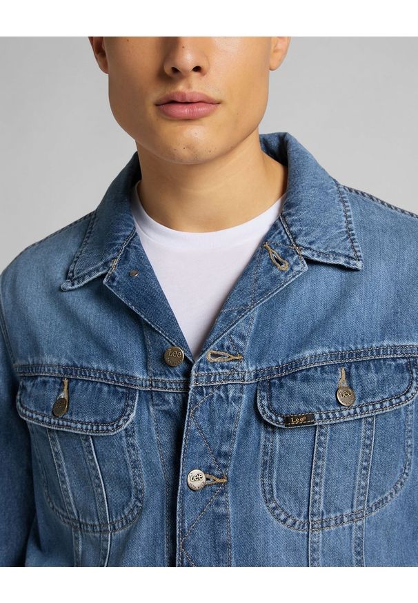 Lee - MĘSKA KURTKA JEANSOWE LEE RIDER JACKET WASHED CAMDEN L89ZLJPI 112124002. Materiał: jeans