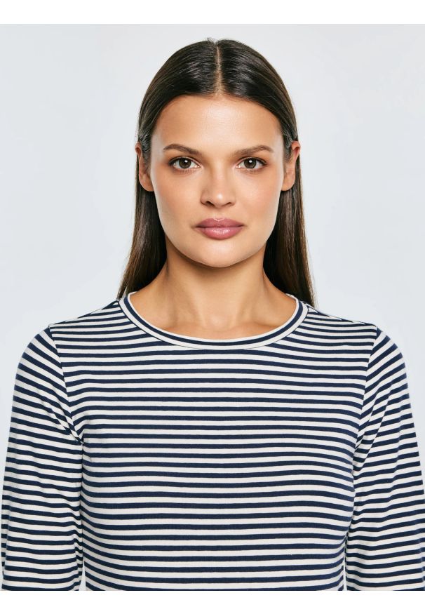 Big-Star - Bluzka damska w paski granatowa Vensa 403. Okazja: na co dzień. Kolor: niebieski. Materiał: dzianina, jeans. Długość rękawa: długi rękaw. Długość: długie. Wzór: paski. Styl: klasyczny, casual, elegancki