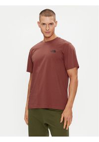 The North Face T-Shirt Simple Dome NF0A87NG Czerwony Regular Fit. Kolor: czerwony. Materiał: bawełna #1