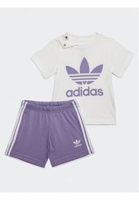 Adidas - adidas Komplet t-shirt i szorty sportowe Trefoil Shorts Tee Set IB8641 Fioletowy Regular Fit. Kolor: fioletowy. Materiał: bawełna #1