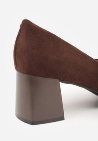 Renee - Brązowe Czółenka Vices na Stożku z Wkładką ze Skóry Naturalnej Esande. Okazja: na wesele, na ślub cywilny, na imprezę. Kolor: brązowy. Materiał: skóra. Obcas: na stożku. Styl: klasyczny, wizytowy. Wysokość obcasa: średni #9