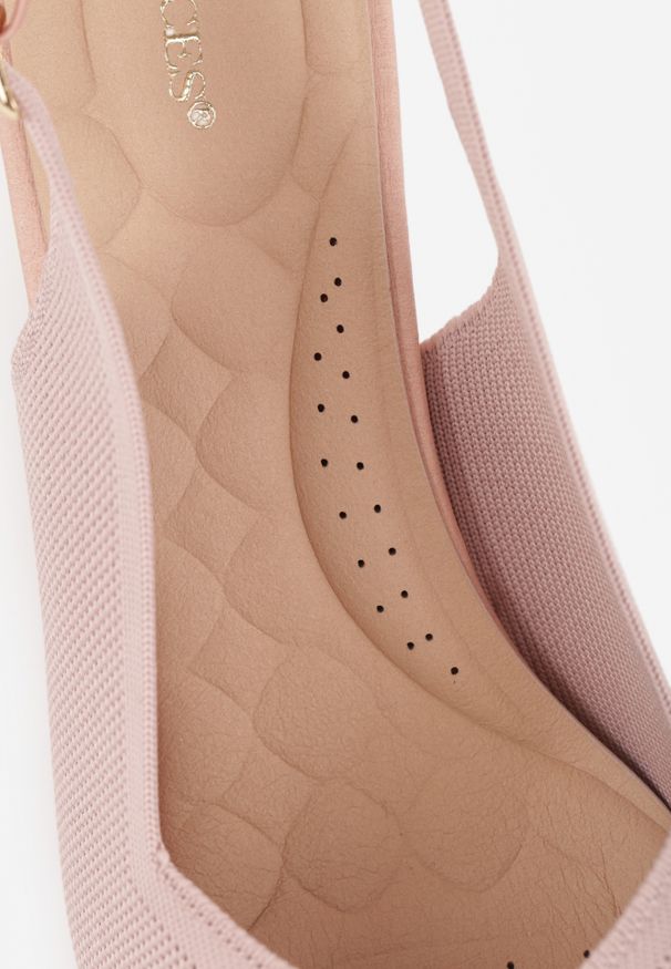 Renee - Różowe Czółenka Slingback VICES z Tkaniny na Niskim Obcasie z Wkładką Soft-Pillow Orinysha. Okazja: na spotkanie biznesowe, na co dzień, do pracy. Nosek buta: szpiczasty. Zapięcie: pasek. Kolor: różowy. Szerokość cholewki: normalna. Materiał: tkanina. Obcas: na obcasie. Styl: elegancki, casual, biznesowy. Wysokość obcasa: niski