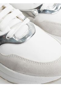 Geox Sneakersy "Backsie" | D02FLC085BN | Backsie | Kobieta | Biały, Srebrny. Nosek buta: okrągły. Kolor: biały, wielokolorowy, srebrny. Materiał: skóra ekologiczna. Obcas: na platformie #3