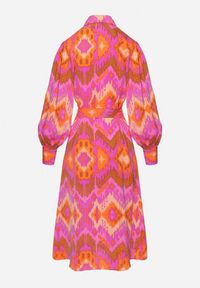 Born2be - Fuksjowa Koszulowa Sukienka Midi z Etno Wzorem i Wiązanym Paskiem Mithera. Kolor: różowy. Typ sukienki: koszulowe. Styl: etno. Długość: midi #5