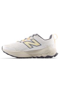 Buty damskie New Balance Fresh Foam Garoé v2 WGARO5CP – beżowe. Okazja: na co dzień. Kolor: beżowy. Materiał: materiał, syntetyk, guma. Szerokość cholewki: normalna. Sport: fitness, bieganie #2