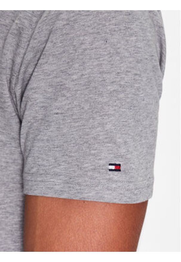 TOMMY HILFIGER - Tommy Hilfiger T-Shirt UM0UM02916 Szary Regular Fit. Kolor: szary. Materiał: bawełna