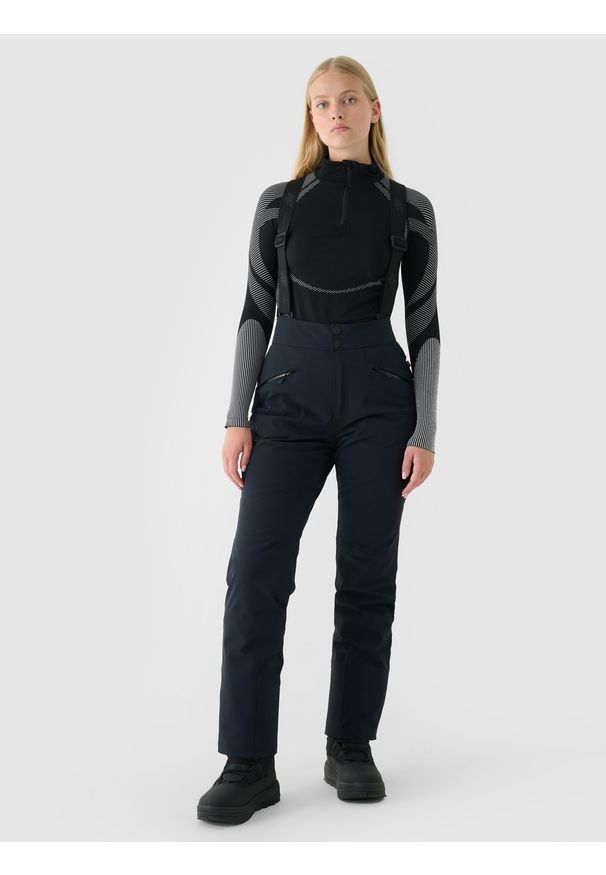 4f - 4F Spodnie narciarskie membrana Dermizax 20000 damskie - czarne S. Kolor: czarny. Materiał: poliester, materiał, puch. Technologia: Dermizax. Długość: długie. Sezon: zima. Sport: narciarstwo