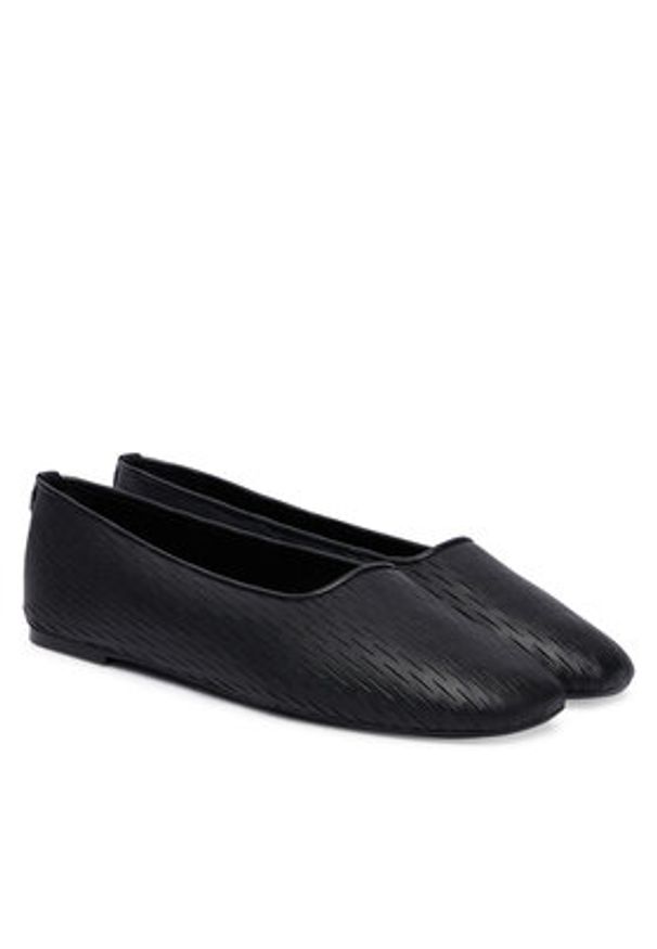 Calvin Klein Baleriny Oblique Ballerina Cut Lth HW0HW03033 Czarny. Kolor: czarny. Materiał: skóra