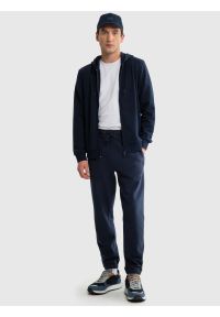 Big-Star - Spodnie męskie dresowe granatowe Brutus 403. Kolor: niebieski. Materiał: dresówka. Wzór: nadruk, aplikacja. Sport: fitness #7