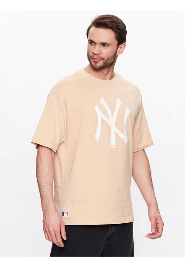 New Era T-Shirt Unisex New York Yankees Mlb League Essential 60332281 Beżowy Oversize. Kolor: beżowy. Materiał: bawełna