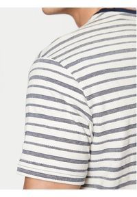 Guess T-Shirt M5RP31 KCLF0 Biały Regular Fit. Kolor: biały. Materiał: bawełna #3