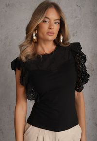 Renee - Czarna Letnia Bluzka z Bawełny z Ażurowymi Wstawkami i Falbanami Diomareo. Kolor: czarny. Materiał: bawełna. Wzór: ażurowy. Sezon: lato. Styl: elegancki #1