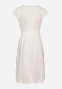 Born2be - Biała Bawełniana Sukienka o Rozkloszowanym Kroju z Haftami Nelalina. Okazja: na co dzień. Typ kołnierza: dekolt w kształcie V. Kolor: biały. Materiał: bawełna. Wzór: haft. Typ sukienki: rozkloszowane. Styl: klasyczny, casual, elegancki. Długość: midi #2