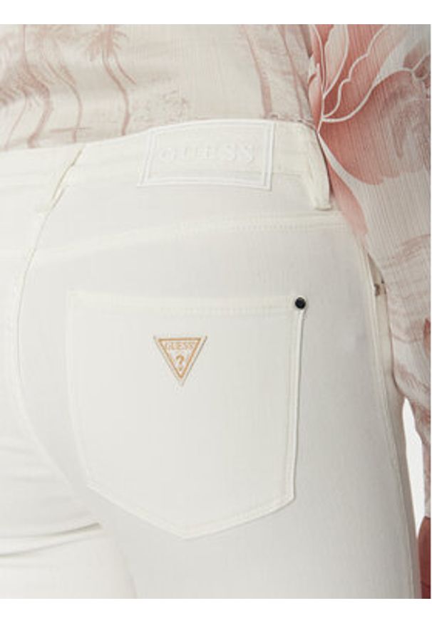 Guess Jeansy W5GA15 D5N71 Beżowy Skinny Fit. Kolor: beżowy