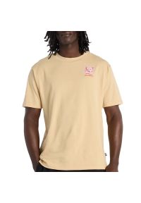 Koszulka męska New Balance MT61H51DABC - żółta. Kolor: żółty. Materiał: bawełna. Długość rękawa: krótki rękaw. Długość: krótkie. Wzór: kolorowy #1