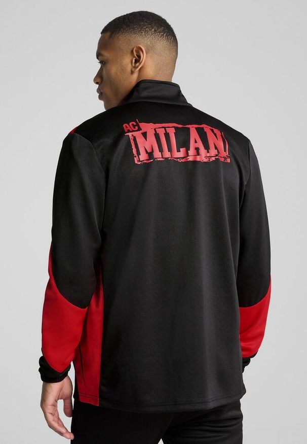 Puma - Kurtka z dresu Milan AC For All Time 2024/25. Kolor: czerwony, wielokolorowy, czarny. Materiał: dresówka. Styl: sportowy