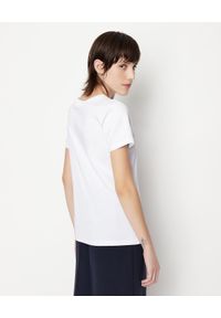 Armani Exchange - ARMANI EXCHANGE - Biały bawełniany T-shirt z logowanym nadrukiem. Kolor: biały. Materiał: bawełna. Wzór: nadruk. Styl: klasyczny #3