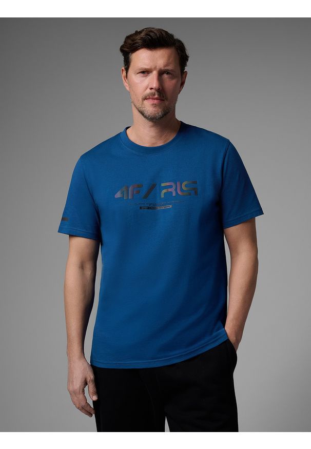 4f - 4F T-shirt regular z nadrukiem męski 4F x Robert Lewandowski - granatowy XXL. Okazja: na co dzień. Kolor: niebieski. Materiał: bawełna, materiał. Wzór: nadruk. Styl: casual, sportowy