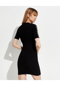 OFF-WHITE - Czarna sukienka z krótkim rękawem. Kolor: czarny. Materiał: materiał. Długość rękawa: krótki rękaw. Typ sukienki: dopasowane #3