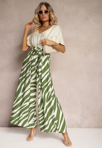 Renee - Zielono-Biały Kombinezon z Materiałowym Paskiem i Szerokimi Rękawami Nellda. Kolor: zielony. Materiał: materiał. Sezon: lato #5