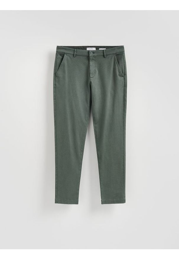 Reserved - Spodnie chino slim fit - zielony. Kolor: zielony. Materiał: tkanina