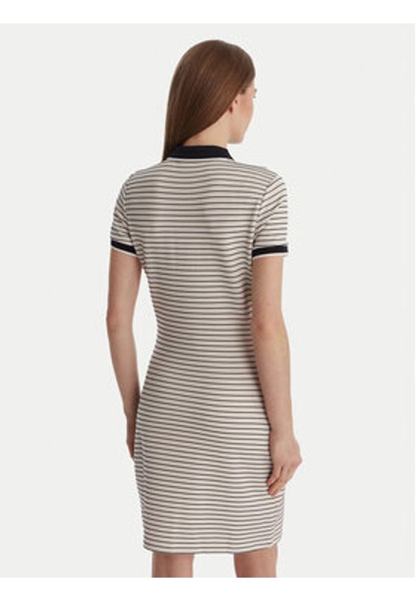 Guess Sukienka codzienna W6GK14 K2948 Biały Regular Fit. Okazja: na co dzień. Kolor: biały. Materiał: wiskoza. Typ sukienki: proste. Styl: casual